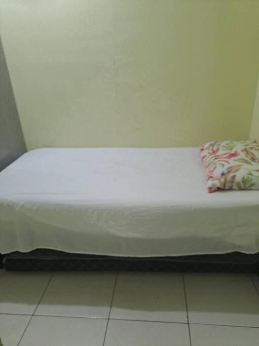 Casa Individual Com Garagem *